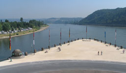 Mosel to the left, Rhine to the right